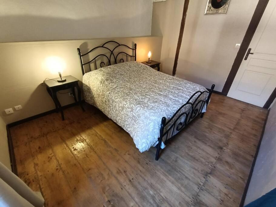 Maison De Caractere Au Coeur De La Cite Medievale De * Gourdon-en-quercy